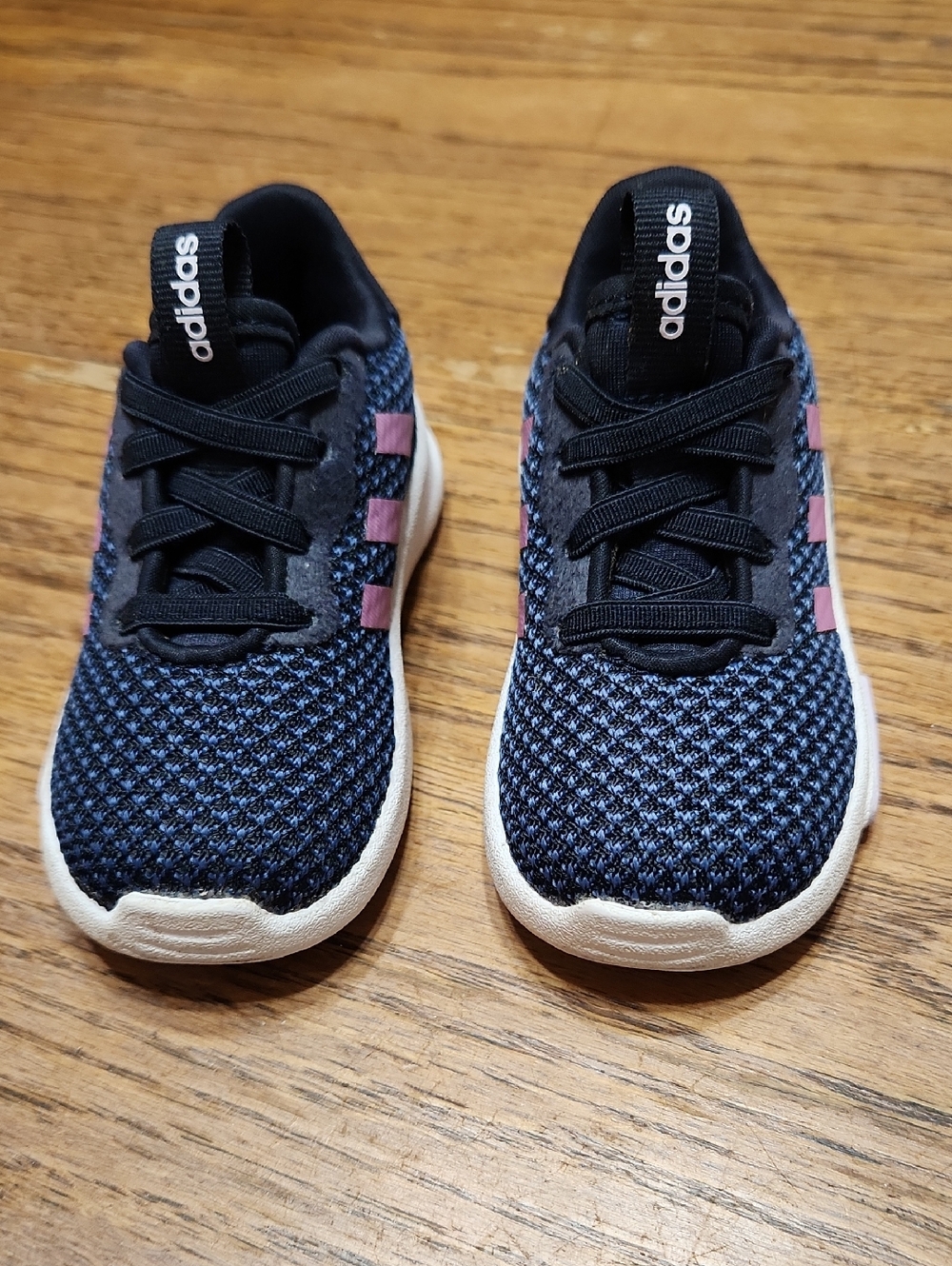 Adidas Sneakers Size 5